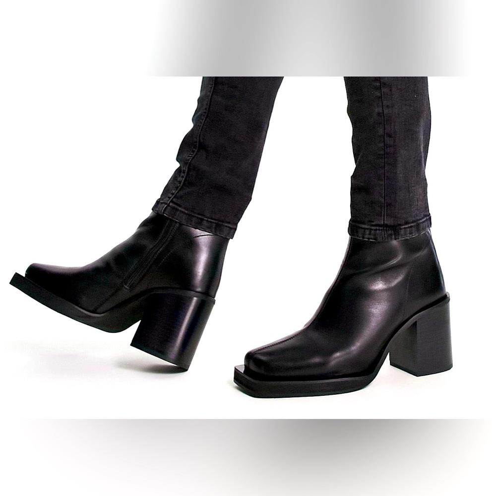 ASOS DESIGN heeled chelsea boots with angled toe in black leather